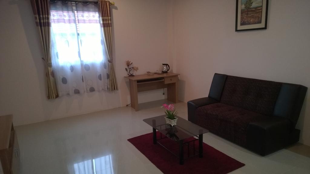 The Zara Double Tree Hotel Ubon Ratchathani Phòng bức ảnh