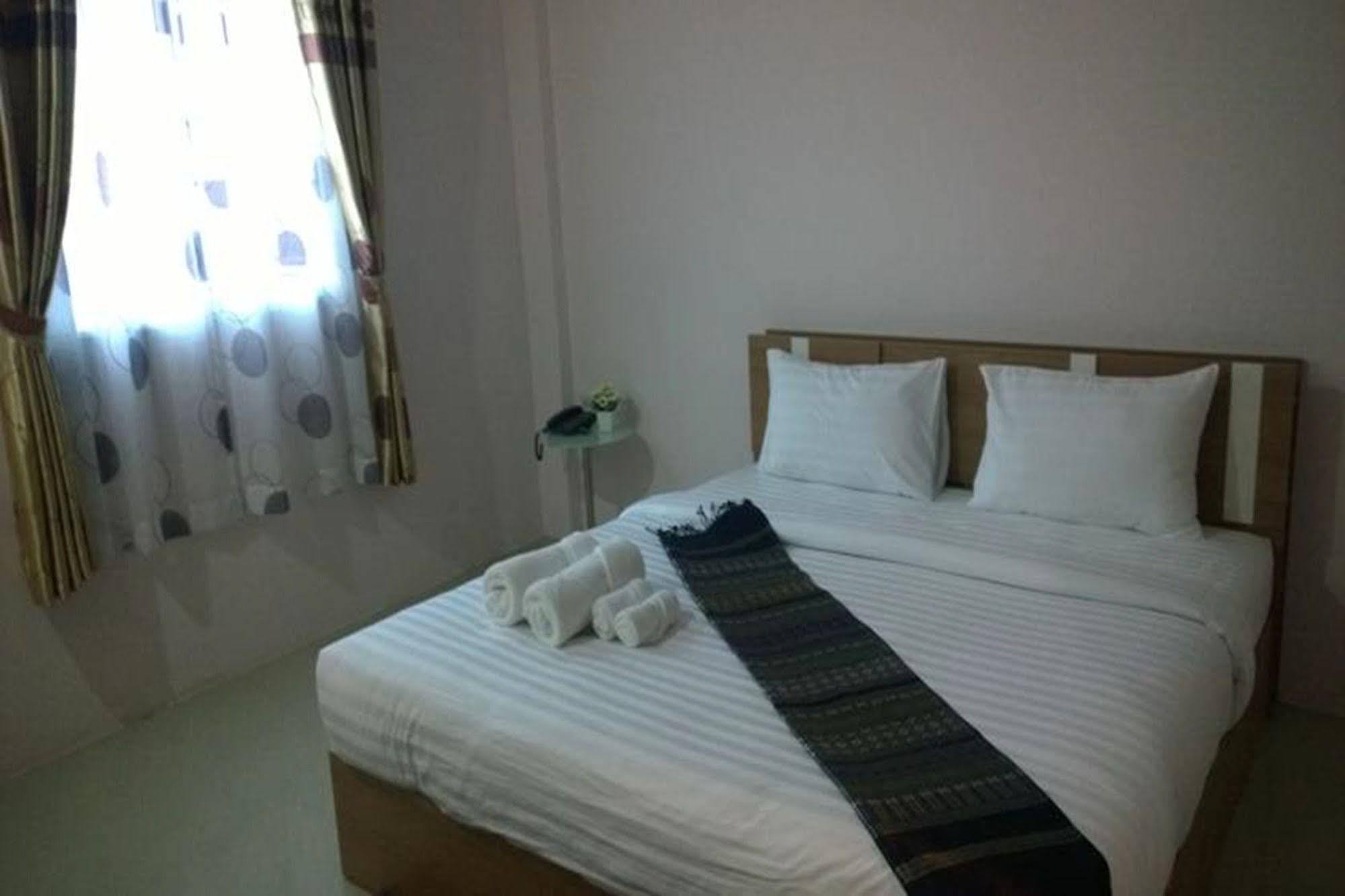 The Zara Double Tree Hotel Ubon Ratchathani Ngoại thất bức ảnh