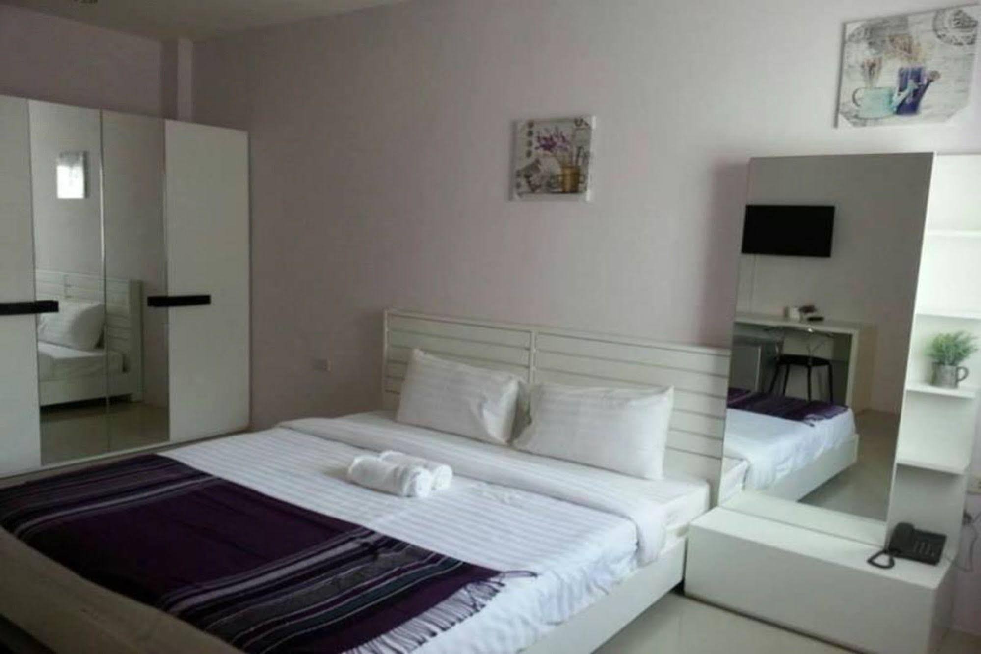 The Zara Double Tree Hotel Ubon Ratchathani Ngoại thất bức ảnh
