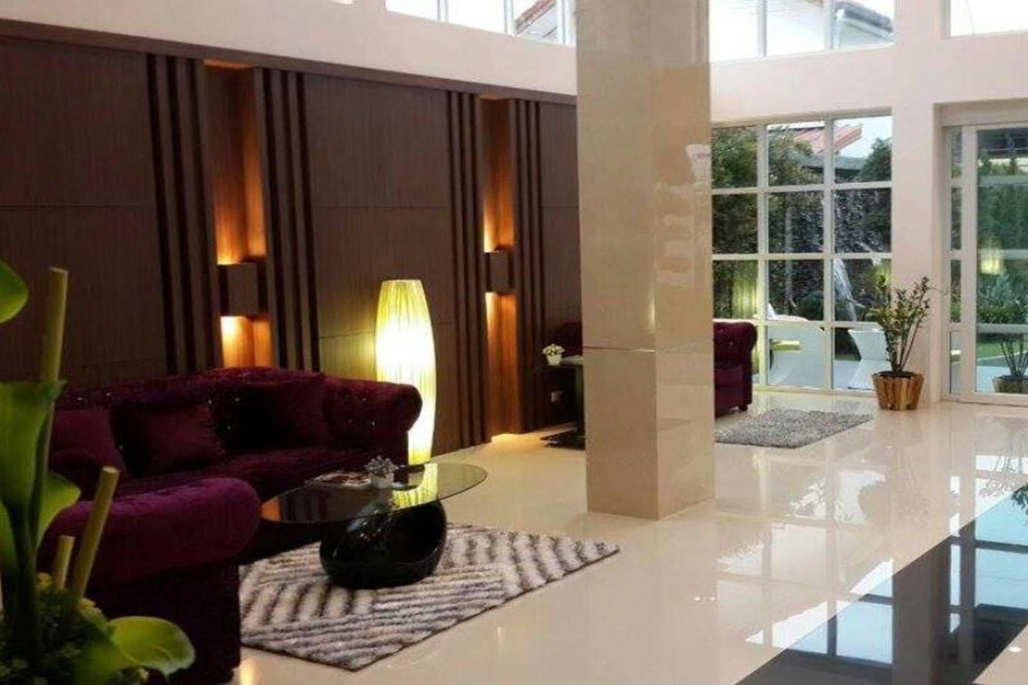 The Zara Double Tree Hotel Ubon Ratchathani Ngoại thất bức ảnh
