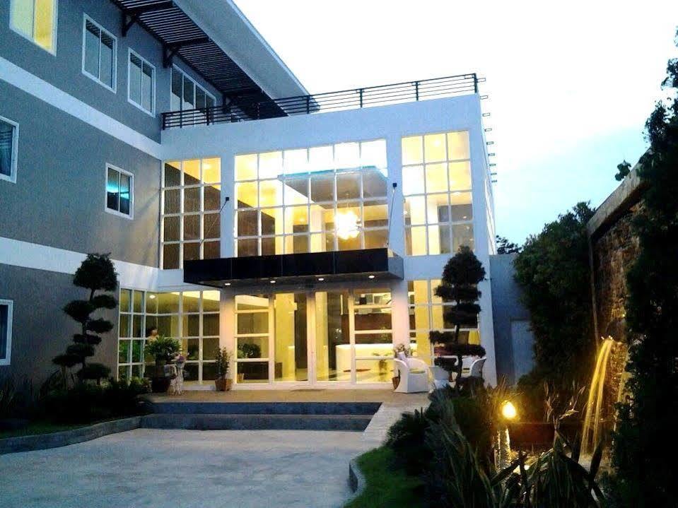 The Zara Double Tree Hotel Ubon Ratchathani Ngoại thất bức ảnh